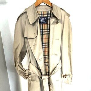 Burberry's 90's Trench Coat